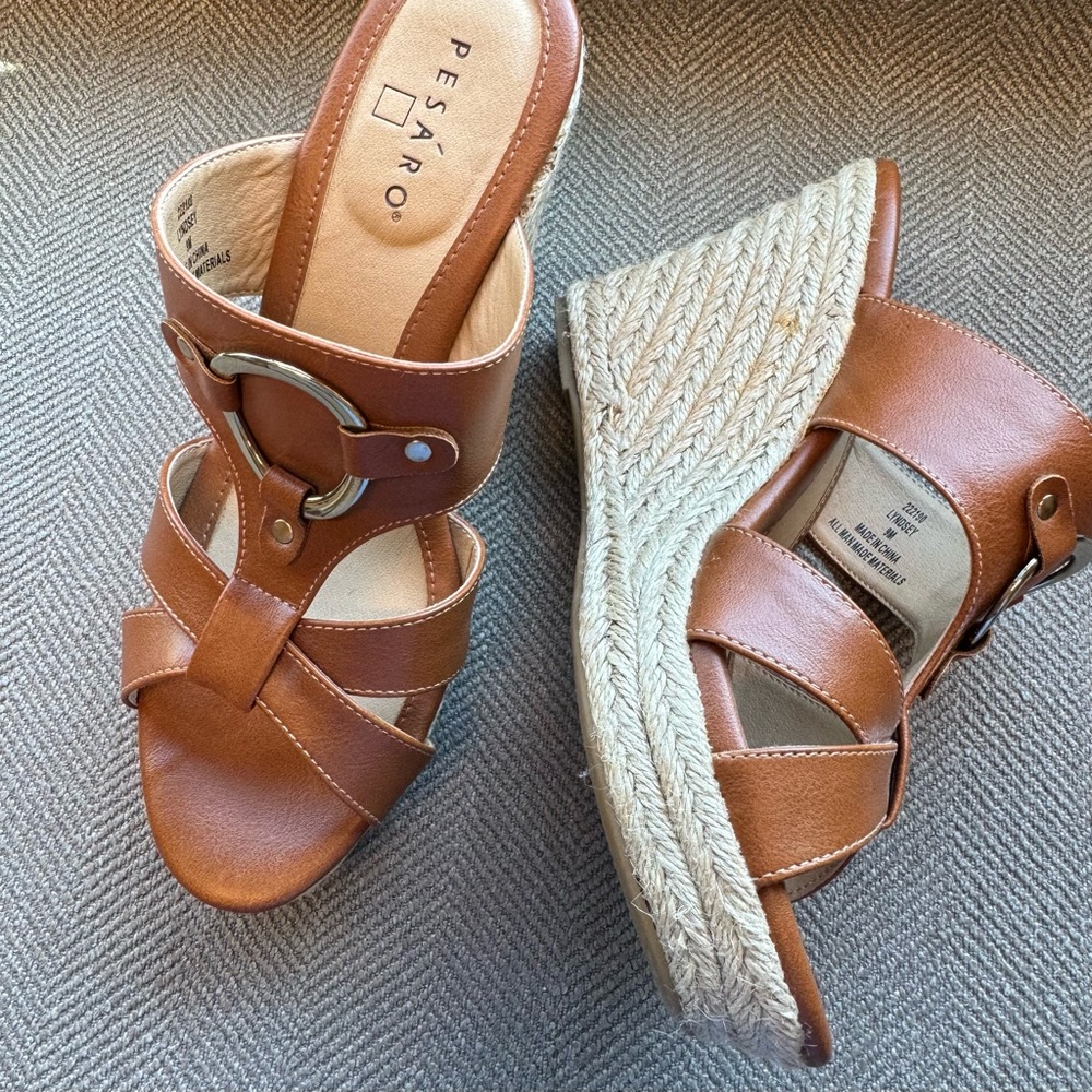 PESAŘO Lindsey platform slides